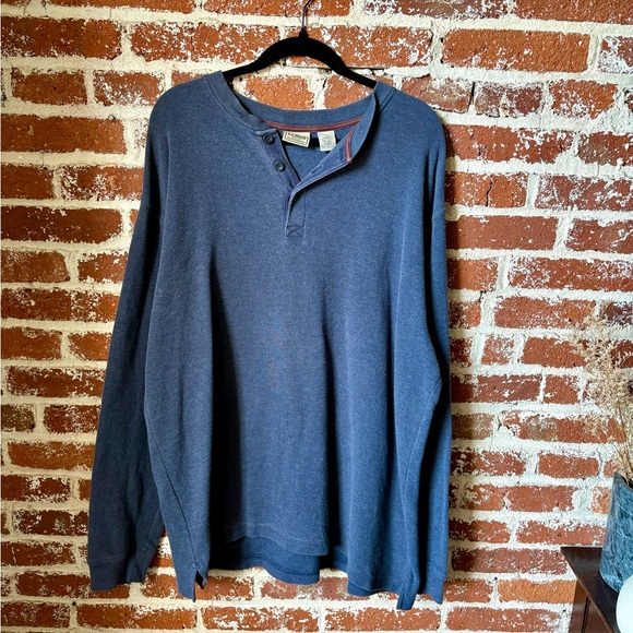 L.L. Bean Other - LL Bean navy blue long sleeve henley